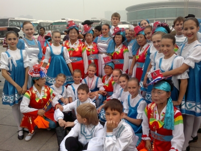 Танцевальный марафон среди пионов!