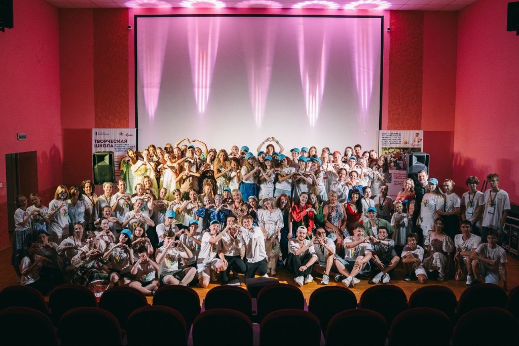 Торжественное открытие Творческой школы «Андрюша-2025» в Анапе.